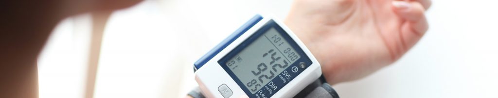 Blutdruckmessgerät - Bluthochdruck wird gemessen