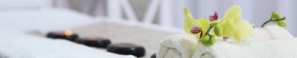 Wellness, Handtuch & Massage